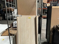 Gedemonteerde kledingkast - afbeelding 1 van  3