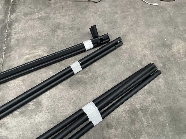 Gedemonteerde kledingrekken (2x) - afbeelding 3 van  3
