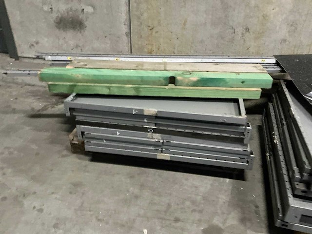 Gedemonteerde legbordstelling - afbeelding 5 van  6