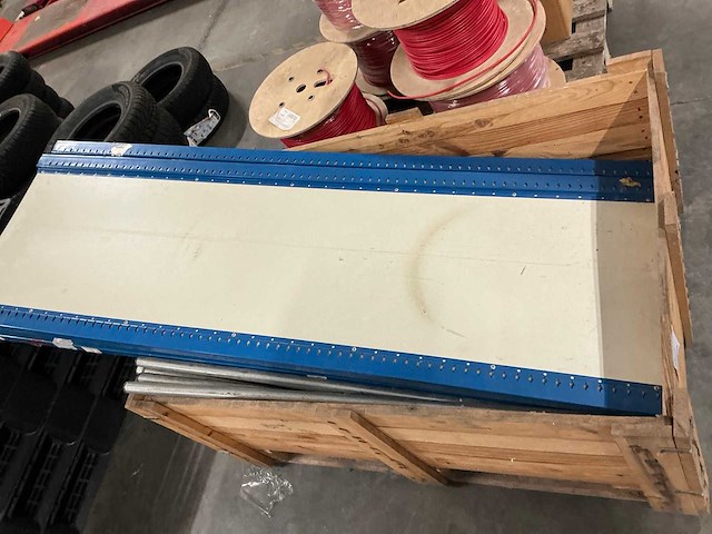 Gedemonteerde magazijnrek - afbeelding 3 van  3