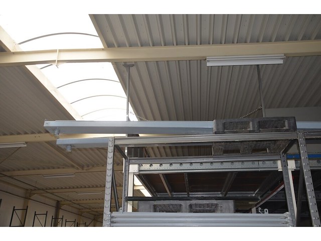 Gedemonteerde metalen carport afm. 6,30m x 4,30m hoogte 2,50m - afbeelding 13 van  16