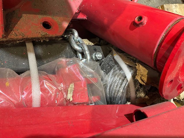 Gedemonteerde motorlift - afbeelding 3 van  5