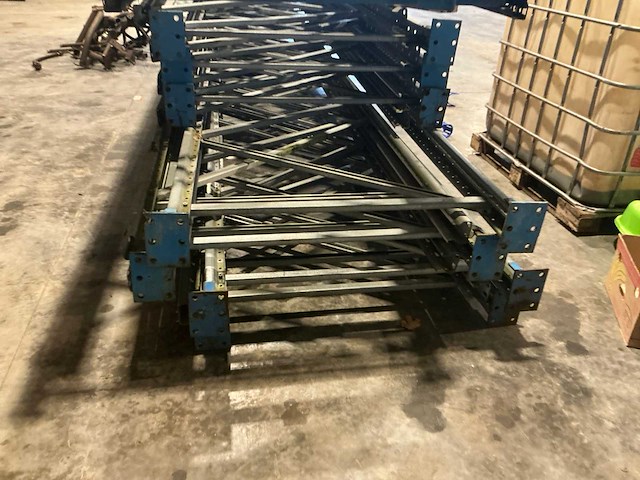 Gedemonteerde palletstelling - afbeelding 5 van  9