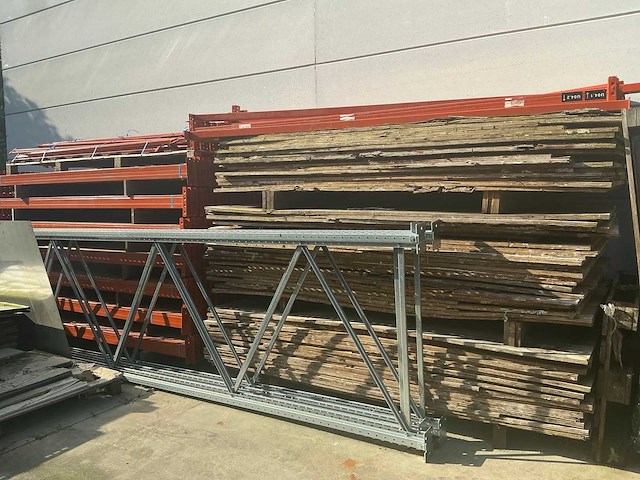 Gedemonteerde palletstelling - afbeelding 1 van  8