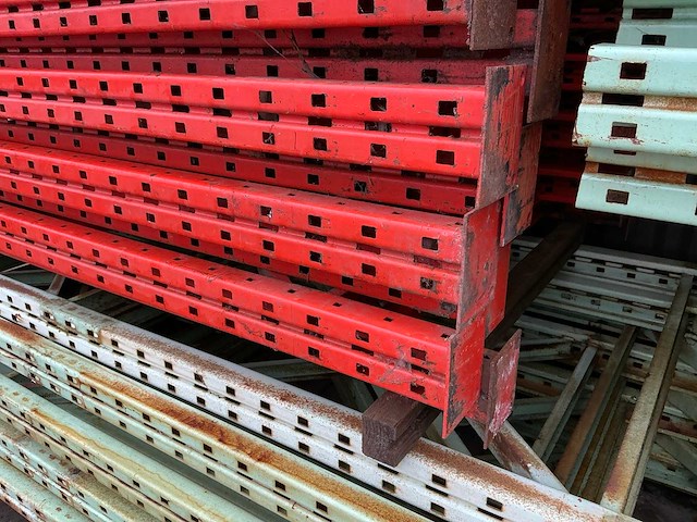 Gedemonteerde palletstelling - afbeelding 2 van  8