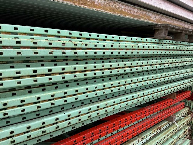 Gedemonteerde palletstelling - afbeelding 3 van  7
