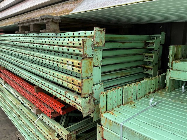 Gedemonteerde palletstelling - afbeelding 4 van  7