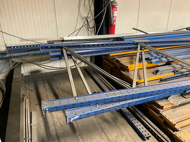 Gedemonteerde palletstelling - afbeelding 4 van  10