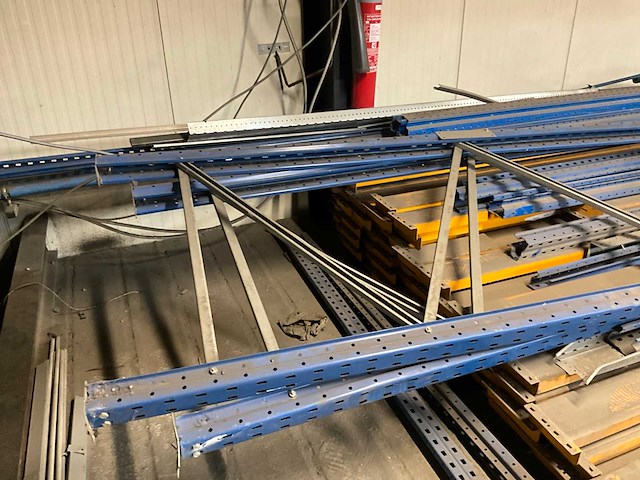 Gedemonteerde palletstelling - afbeelding 6 van  10