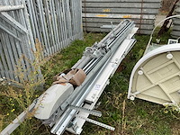 Gedemonteerde sectionale poort - afbeelding 2 van  4