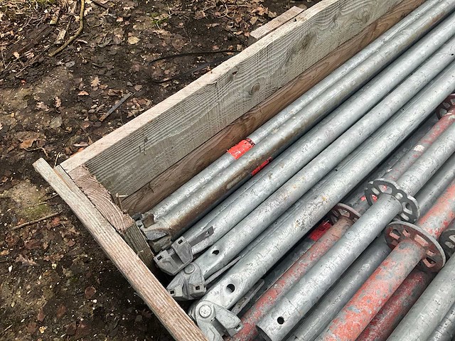 Gedemonteerde steigerstelling - afbeelding 12 van  15