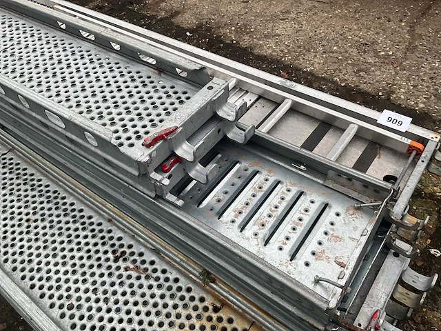 Gedemonteerde steigerstelling - afbeelding 5 van  15