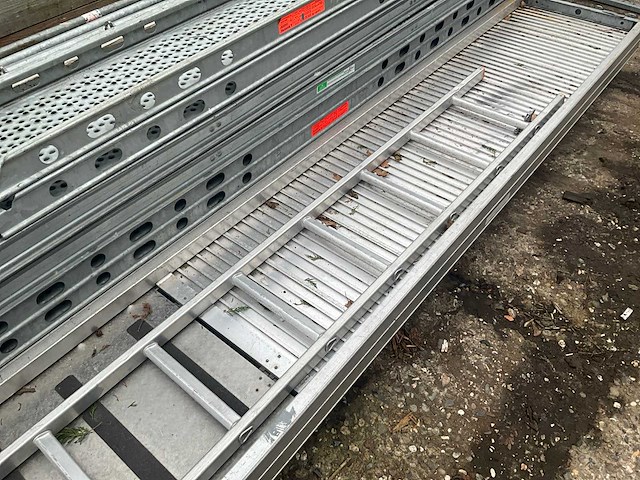 Gedemonteerde steigerstelling - afbeelding 10 van  15