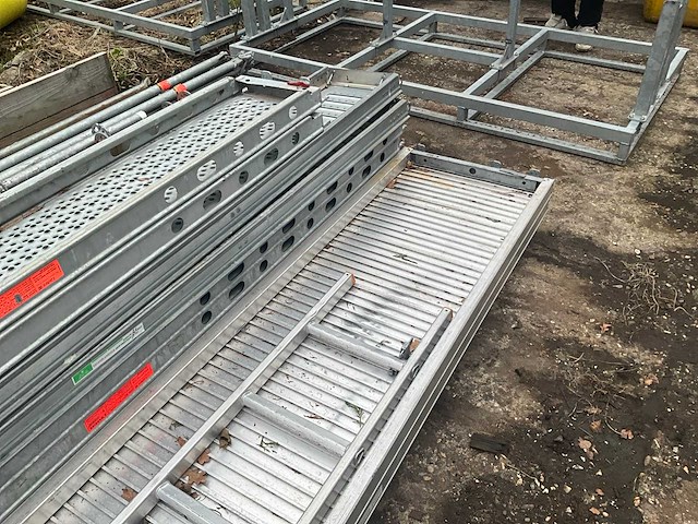 Gedemonteerde steigerstelling - afbeelding 11 van  15