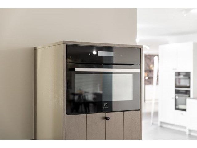 Gedemonteerde toonzaalkeuken box 27 - afbeelding 19 van  21