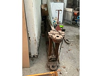 Gedemonteerde zwenkarmkraan - afbeelding 2 van  3