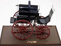 Gedetailleerd schaalmodel 'canterbury phaeton'... - afbeelding 2 van  8