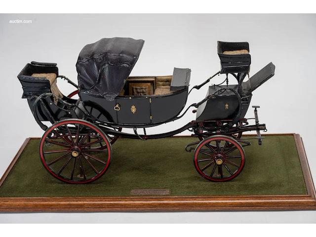 Gedetailleerd schaalmodel 'napoleon iii’s... - afbeelding 1 van  6