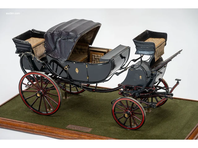 Gedetailleerd schaalmodel 'napoleon iii’s... - afbeelding 5 van  6