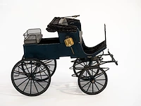 Gedetailleerd schaalmodel phaeton (schaal 1:10) - afbeelding 4 van  9