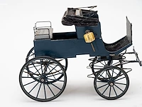 Gedetailleerd schaalmodel phaeton (schaal 1:10) - afbeelding 8 van  9