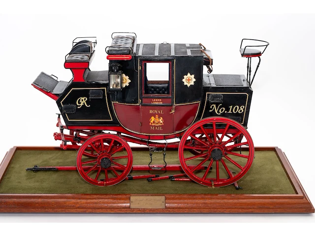 Gedetailleerd schaalmodel 'royal mail coach'... - afbeelding 1 van  4