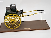 Gedetailleerd schaalmodel 'tandem cart' door...