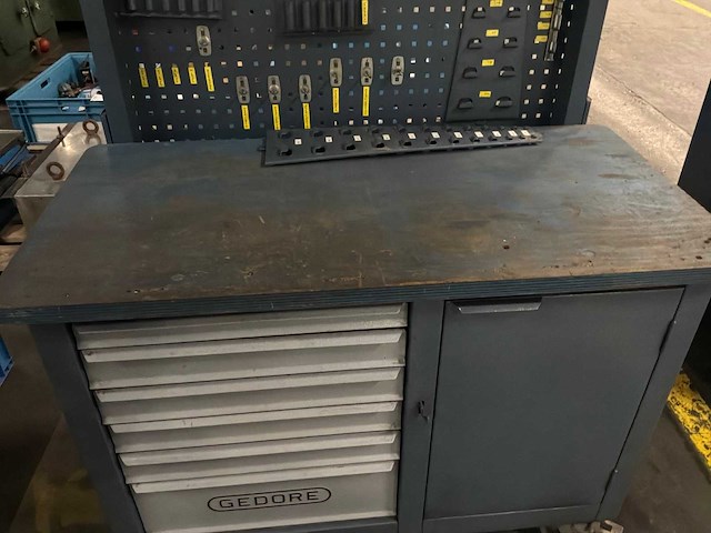 Gedore mobiele werkbank met achterwand - afbeelding 6 van  8