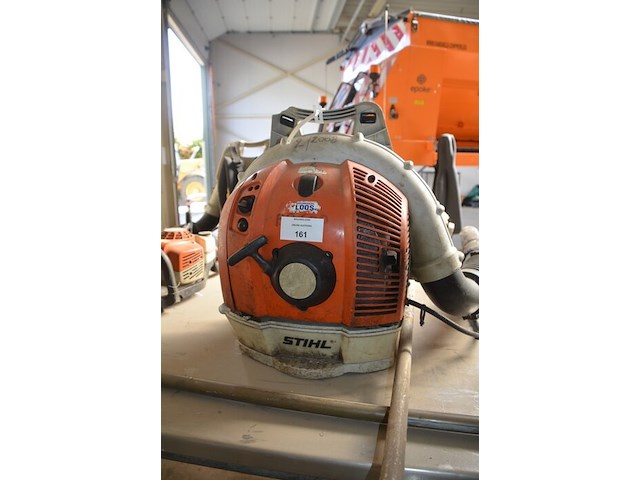 Gedragen bladblazer stihil op benzinemotor br600 (defect), bosmaaier stihl op benzinemotor (defect) - afbeelding 2 van  9