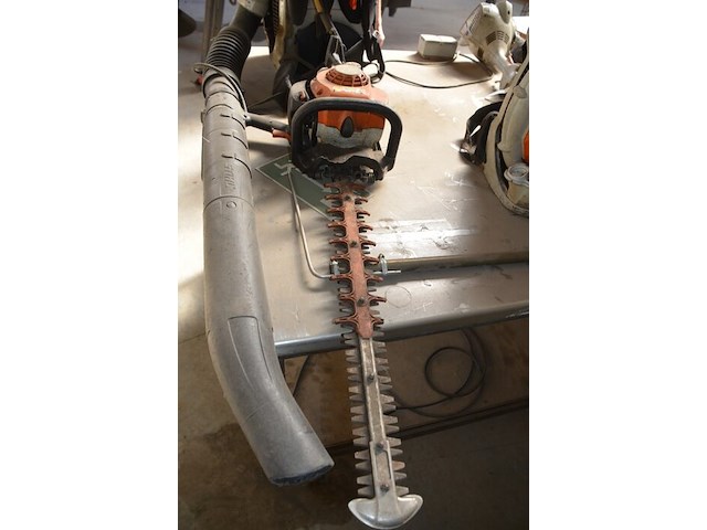 Gedragen bladblazer stihl op benzinemotor (defect) br600, heggeschaar stihl op benzinemotor (defect) - afbeelding 10 van  10