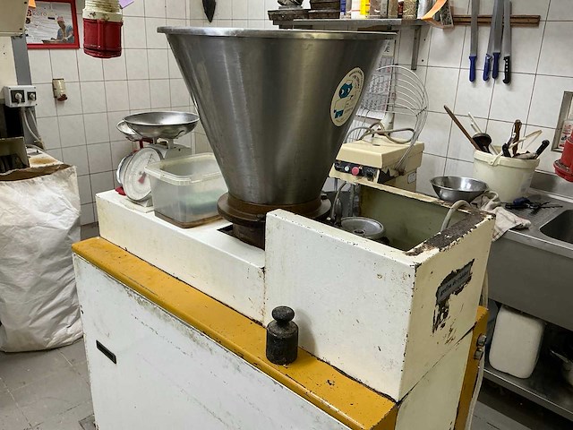 Gefra de ridder deegverdeler - afbeelding 1 van  5