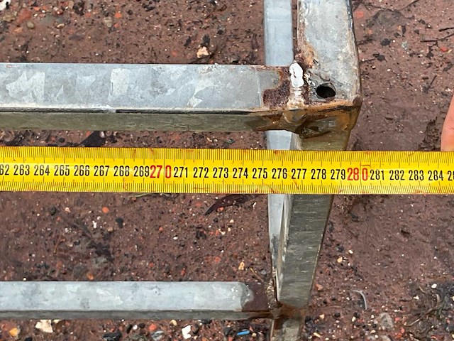 Gegalvaniseerd dakframe voor aanhangwagen - afbeelding 2 van  4