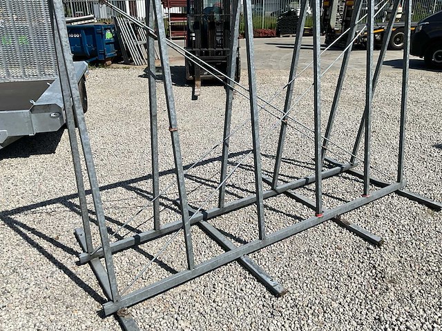 Gegalvaniseerd opslag-/transportrek voor platen, glas,... - afbeelding 2 van  6