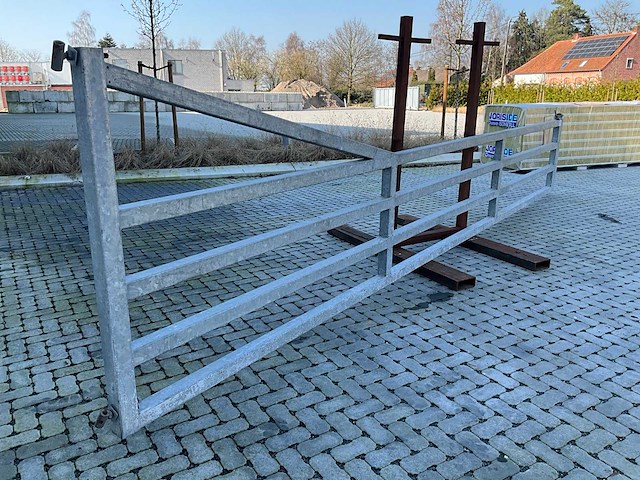 Gegalvaniseerd uitschuifbare weidepoort - afbeelding 2 van  8