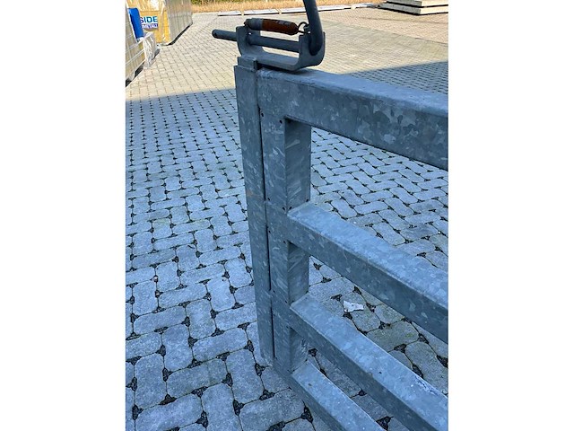 Gegalvaniseerd uitschuifbare weidepoort - afbeelding 5 van  8