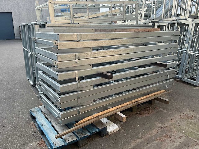 Gegalvaniseerde aanhangwagen chassis (28x) - afbeelding 1 van  2
