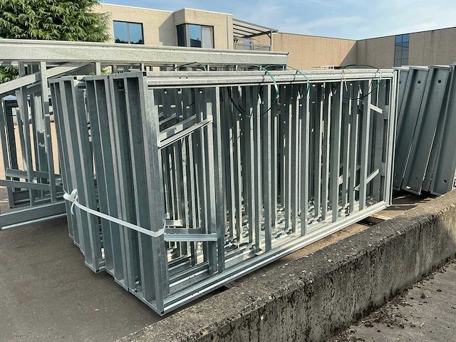 Gegalvaniseerde aanhangwagen chassis (39x) - afbeelding 1 van  1
