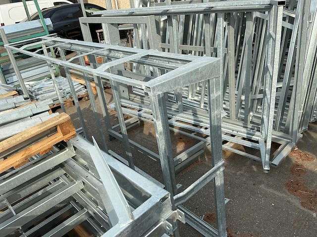 Gegalvaniseerde aanhangwagen chassis (47x) - afbeelding 1 van  2