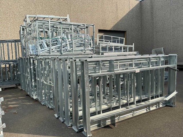 Gegalvaniseerde aanhangwagen chassis (51x) - afbeelding 1 van  4