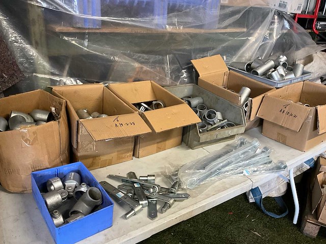 Gegalvaniseerde buiskoppelingen - afbeelding 1 van  8