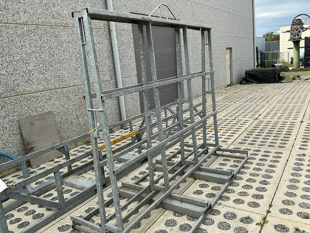 Gegalvaniseerde glasbok - afbeelding 1 van  3