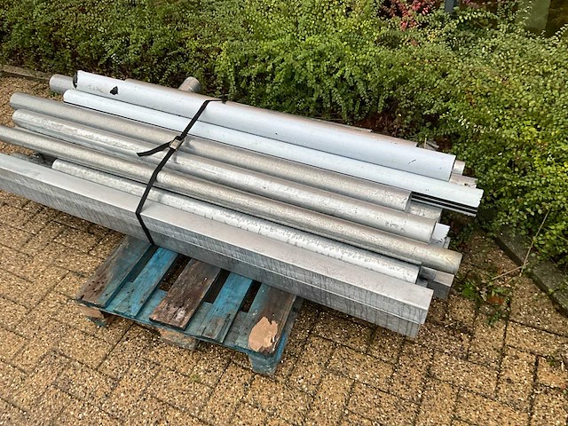 Gegalvaniseerde kokers (19x) - afbeelding 2 van  3