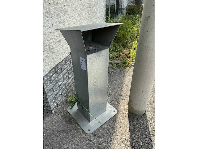 Gegalvaniseerde outdoor asbak - afbeelding 2 van  2