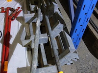 Gegalvaniseerde palen voor stellingen - afbeelding 1 van  1