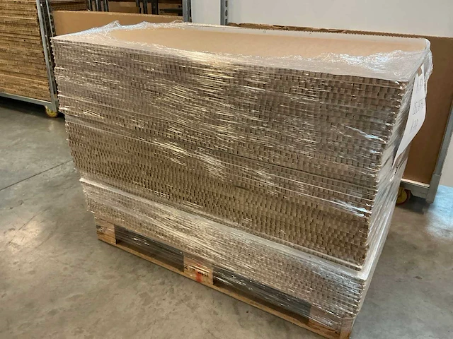 Gegalvaniseerde plantenkar (15x) - afbeelding 6 van  7