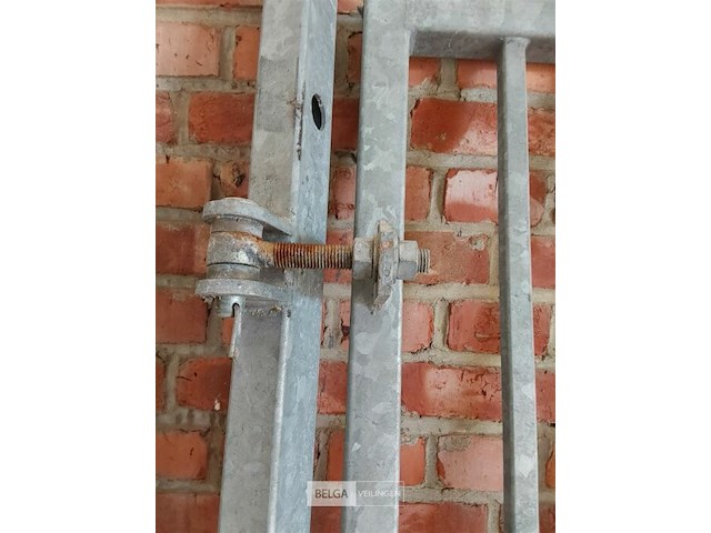 Gegalvaniseerde poort - afbeelding 3 van  3