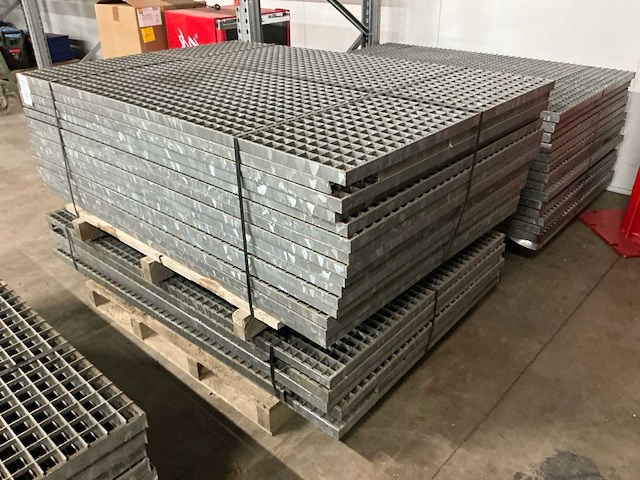 Gegalvaniseerde roostervloer (21x) - afbeelding 2 van  3