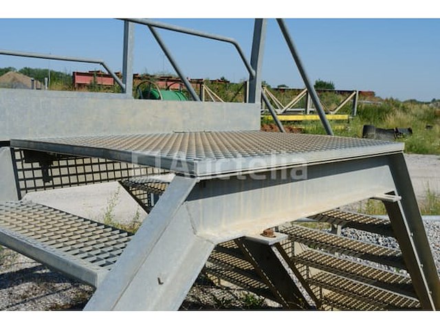 Gegalvaniseerde stalen looptrap - afbeelding 8 van  8