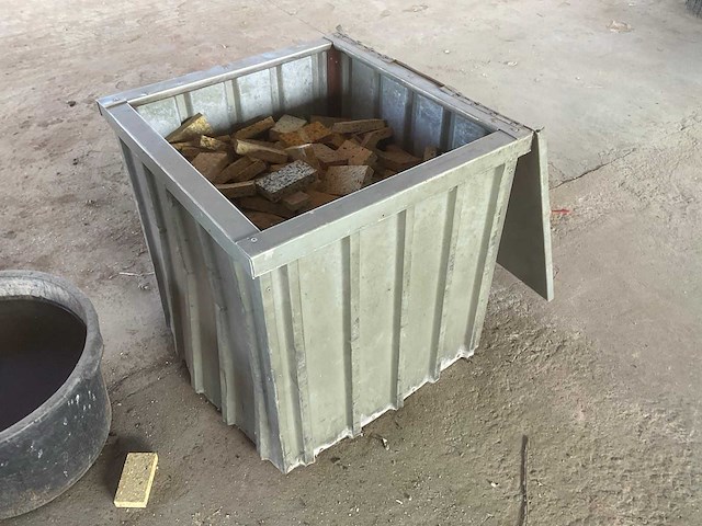 Gegarandeerde kist - afbeelding 2 van  2