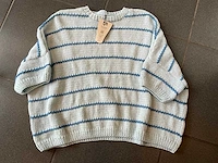 Gehaakte en gebreide kleding (27x) - afbeelding 19 van  34